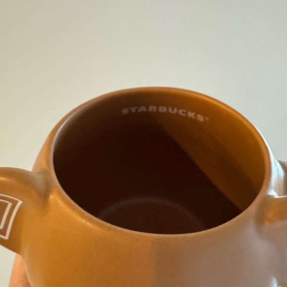 New Starbucks Bear Mug - Picture 2 of 3